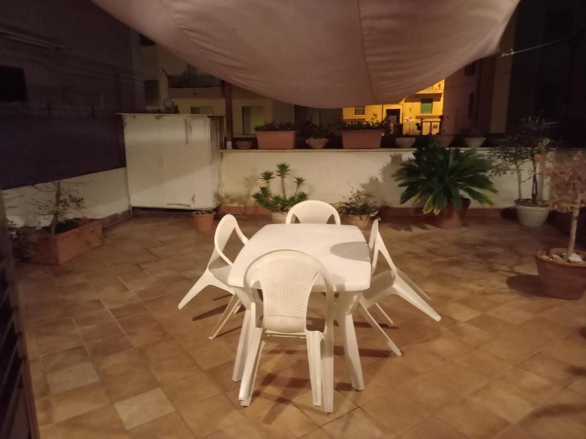 Appartamento Deluxe Centrale, جنوى المظهر الخارجي الصورة