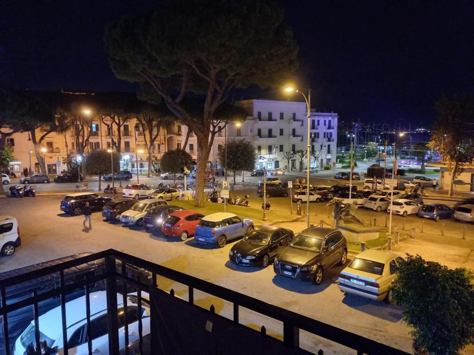 Appartamento Deluxe Centrale, جنوى المظهر الخارجي الصورة